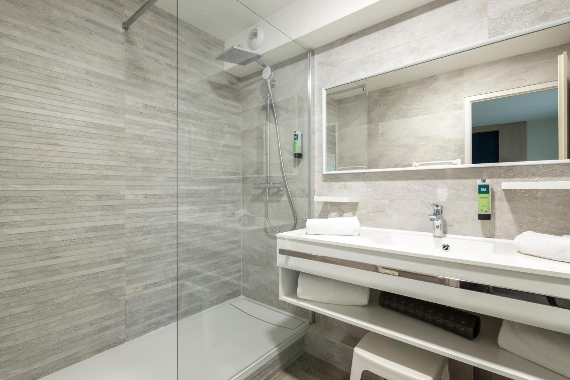 Logis Hotel Arc En Ciel Thonon-les-Bains Eksteriør billede